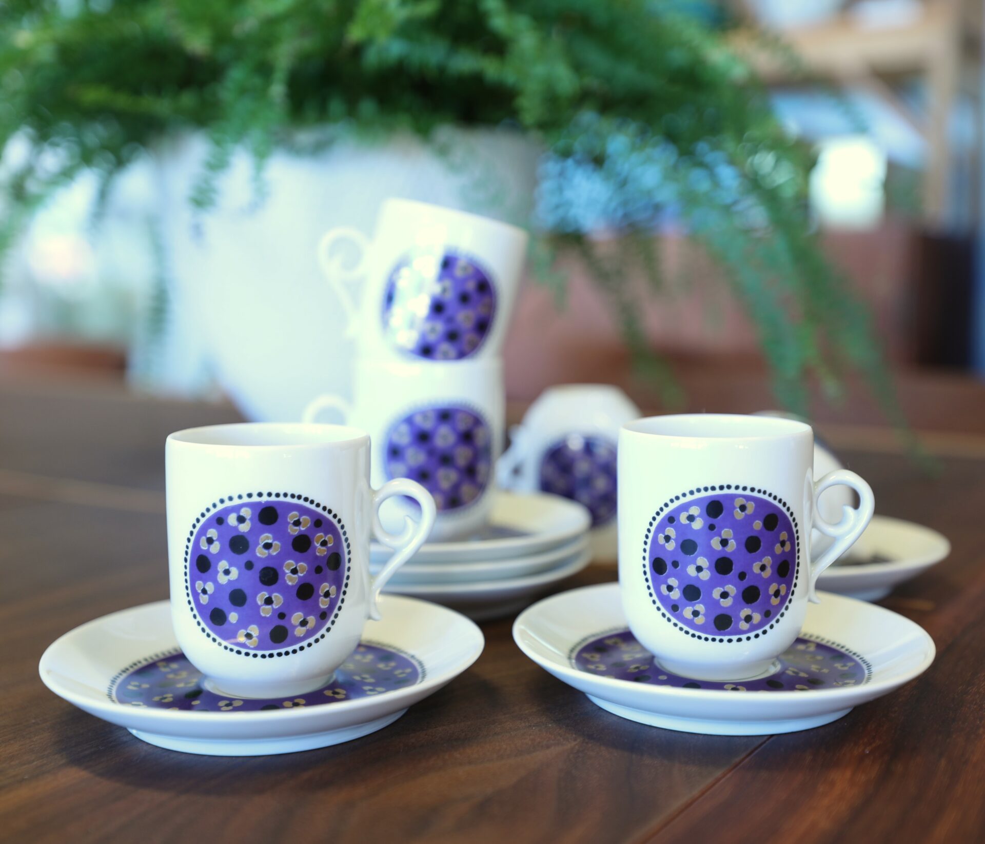 Läs mer om artikeln Anja Jaatinen-Winquist Arabia, moccakopp Pimpinella.