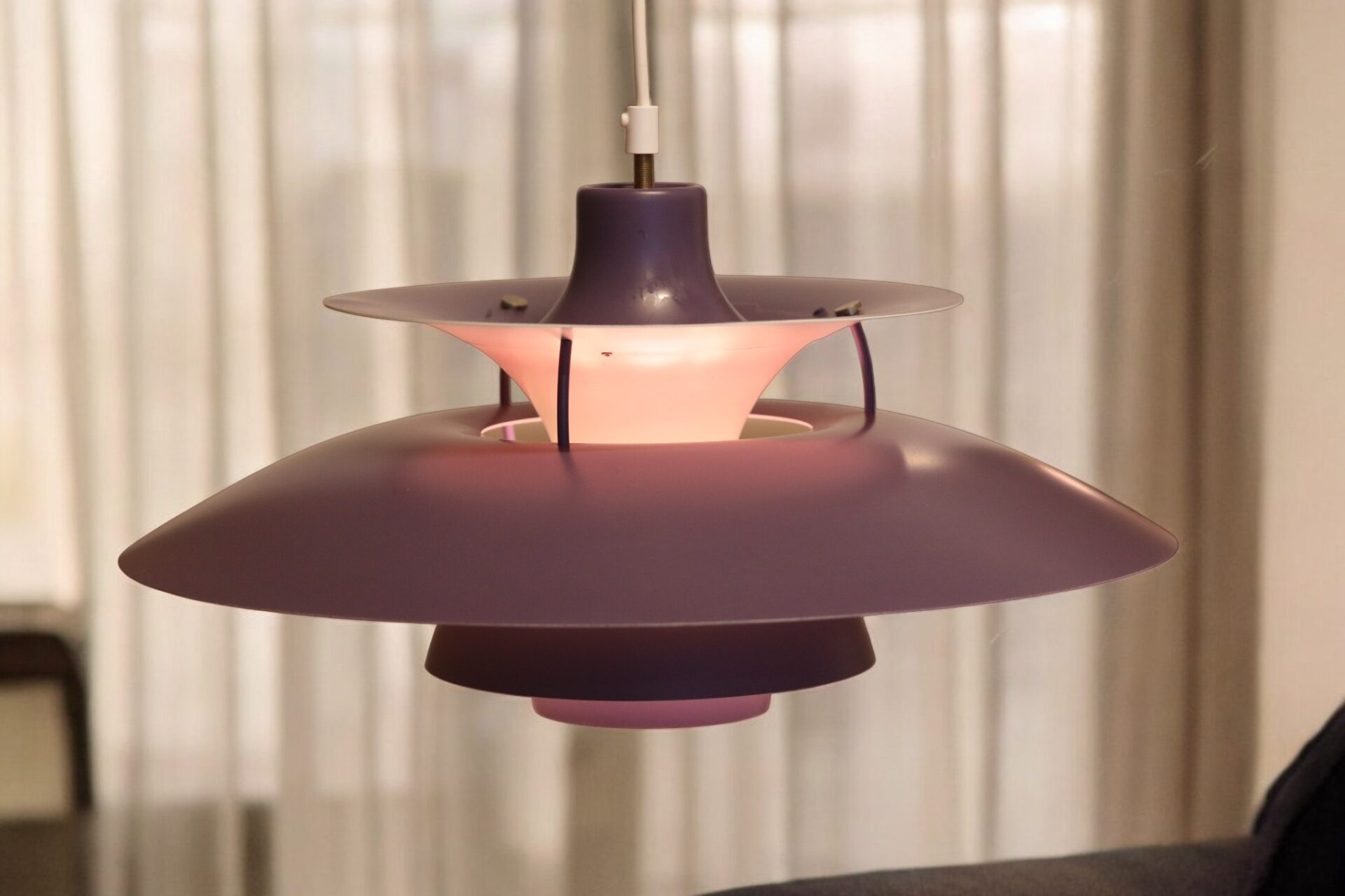 Läs mer om artikeln PH5 design Poul Henningsen för Louis Poulsen. 50 cm ø