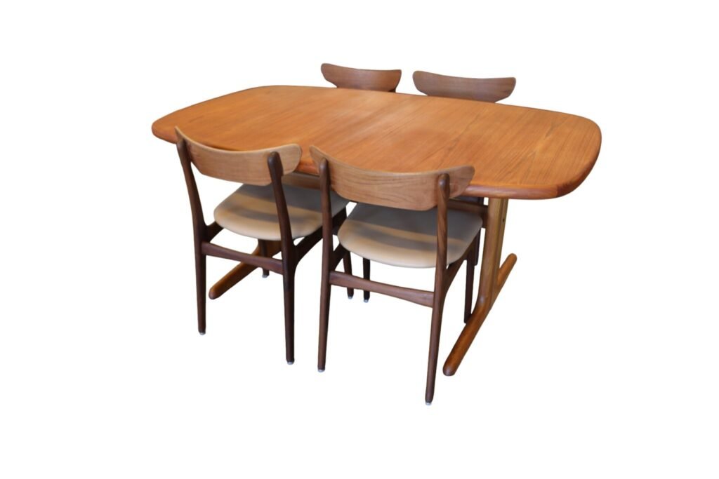 Skovby Møbelfabrik ovalt matbord i teak. 165x100x73 cm+2×50 cm