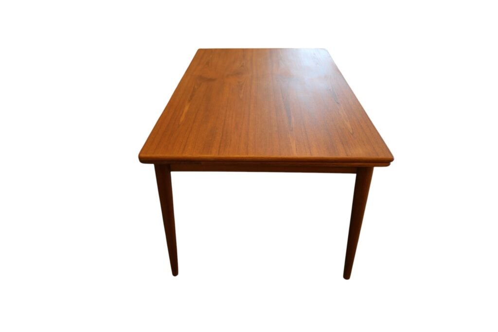 Gunni Omann för Omann Jun matbord i teak. 135x87x73+2x53 cm