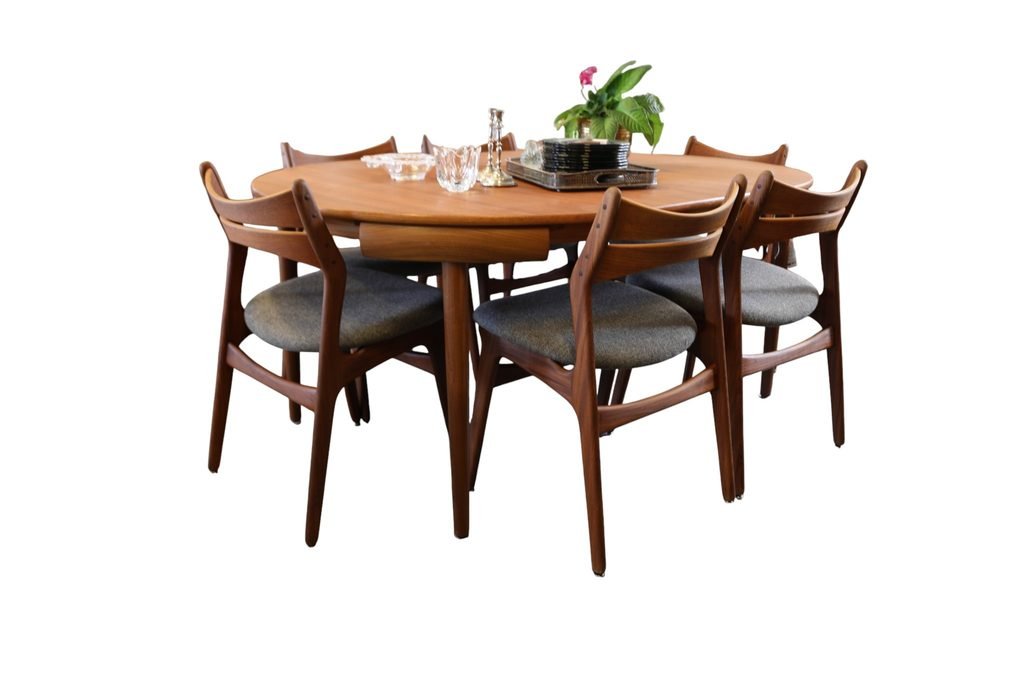 Erik Buch stol modell 310 i teak. 51 cm bred