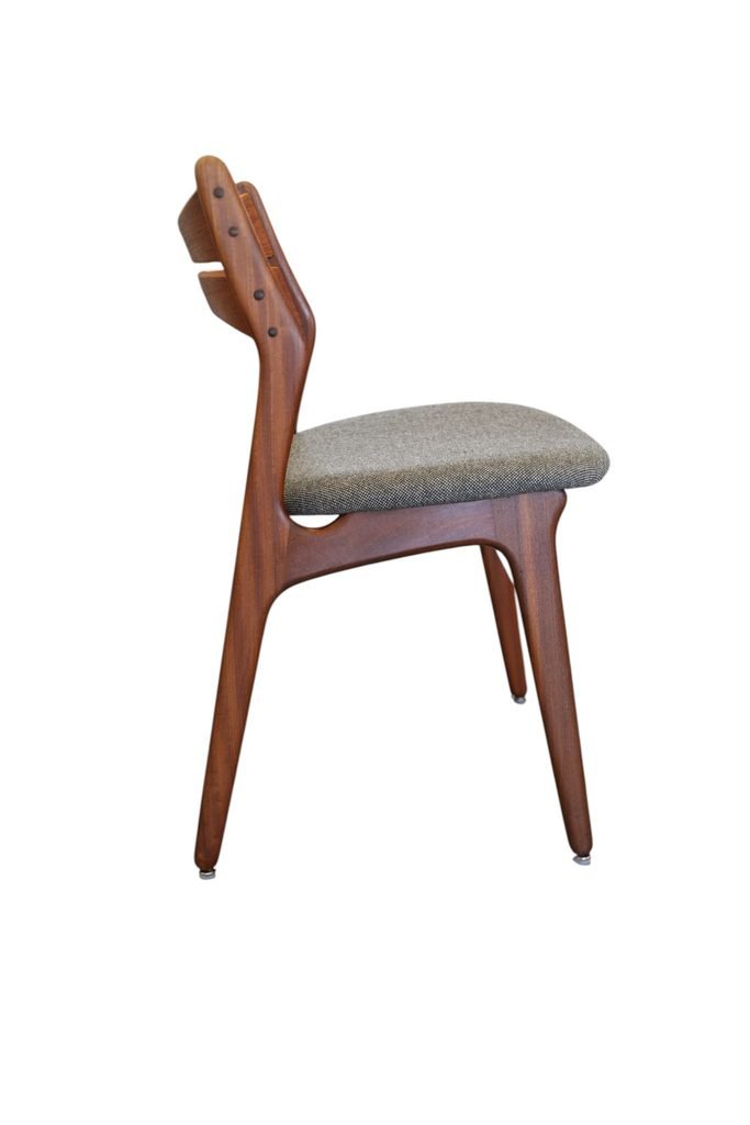 Erik Buch stol modell 310 i teak. 51 cm bred