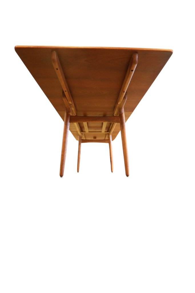 Hans J. Wegner matbord AT 310 i teak & ek för Andreas Tuck. 160x86x73+2×40 cm