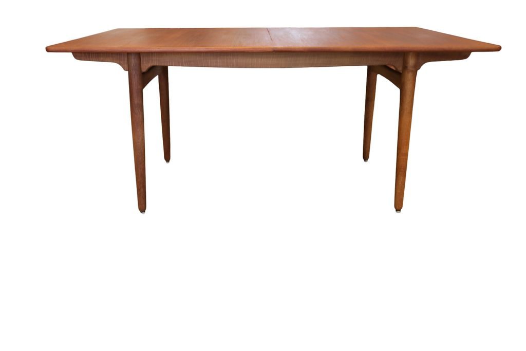 Hans J. Wegner matbord AT 310 i teak & ek för Andreas Tuck. 160x86x73+2×40 cm