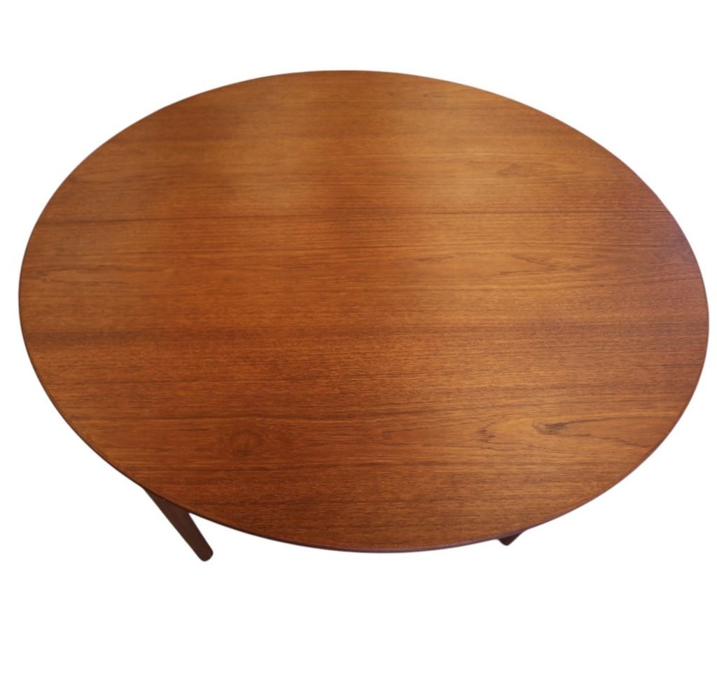 Runt matbord i teak med två iläggsskivor – 123–221 cm ø