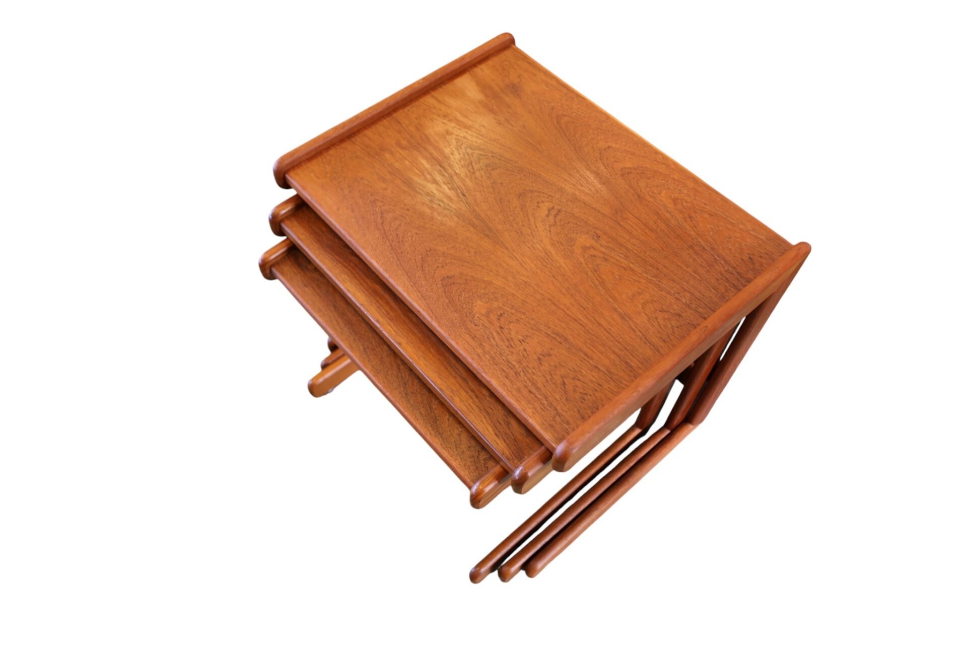 Danskt satsbord i teak med skulpturala C-formade ben