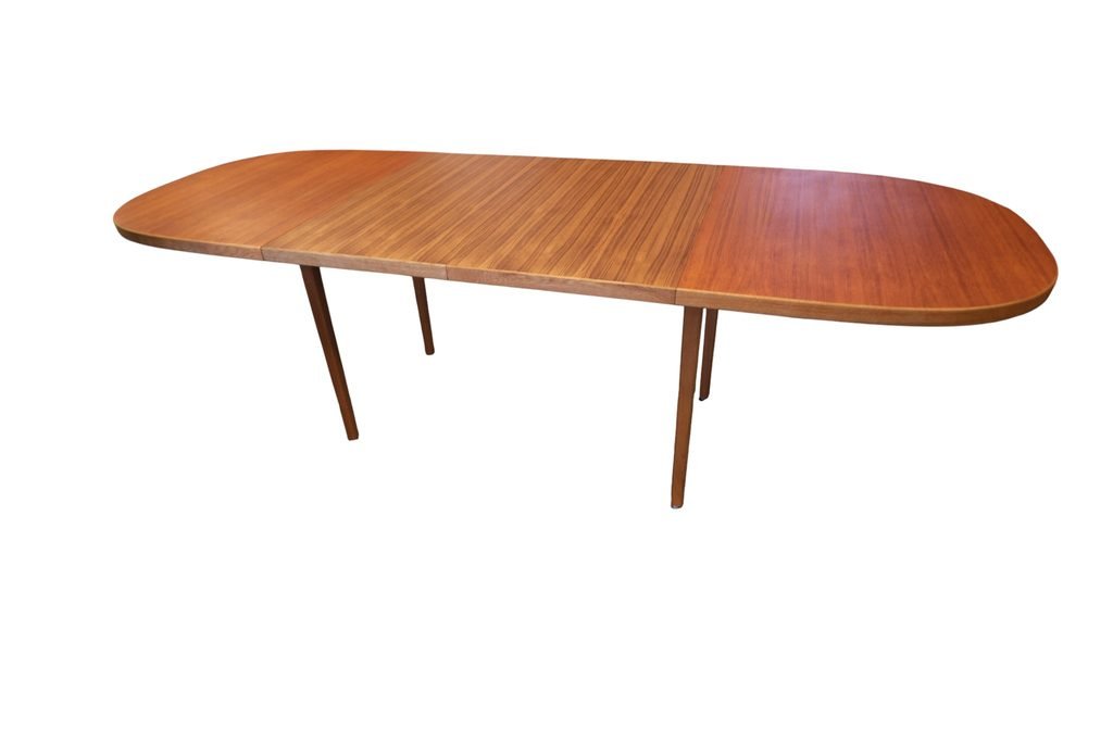 Ovalt matbord i teak och ek av Bertil Fridhagen, Bodafors